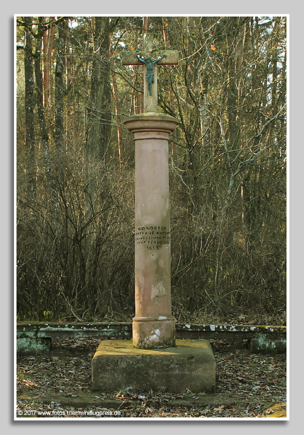 Säulenkreuz beim Heintzhof "Auf der Schleet".
