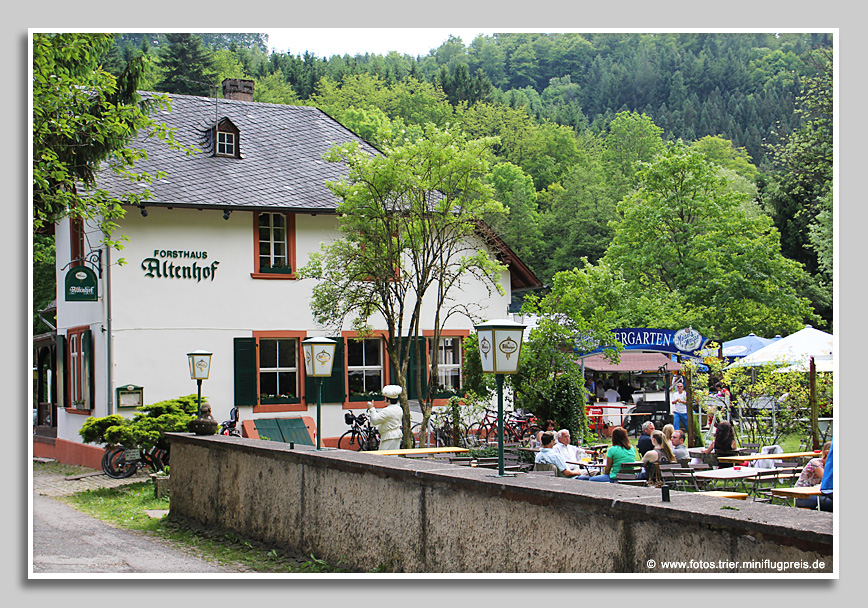 Ausflugslokal mit Biergarten und Kinderspielplatz im Trierer Biewertal Forsthaus Altenhof.